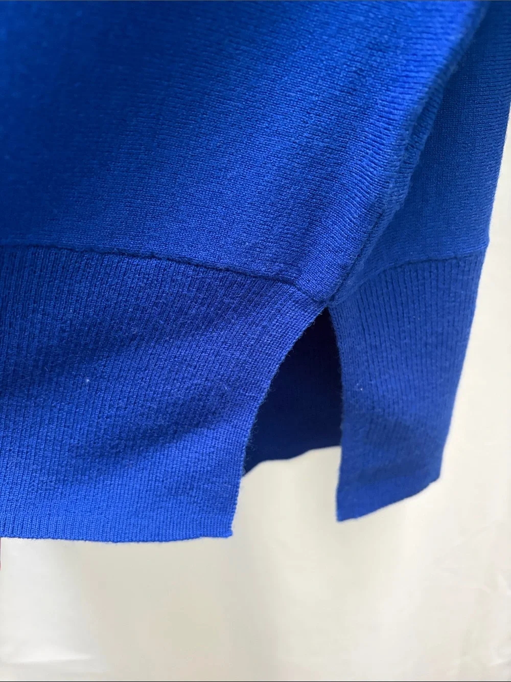 Max Studio Cobalt Blue Lightweight 100% Extra Fine Merino Wool Knit Sweater top - Picture 5 of 6